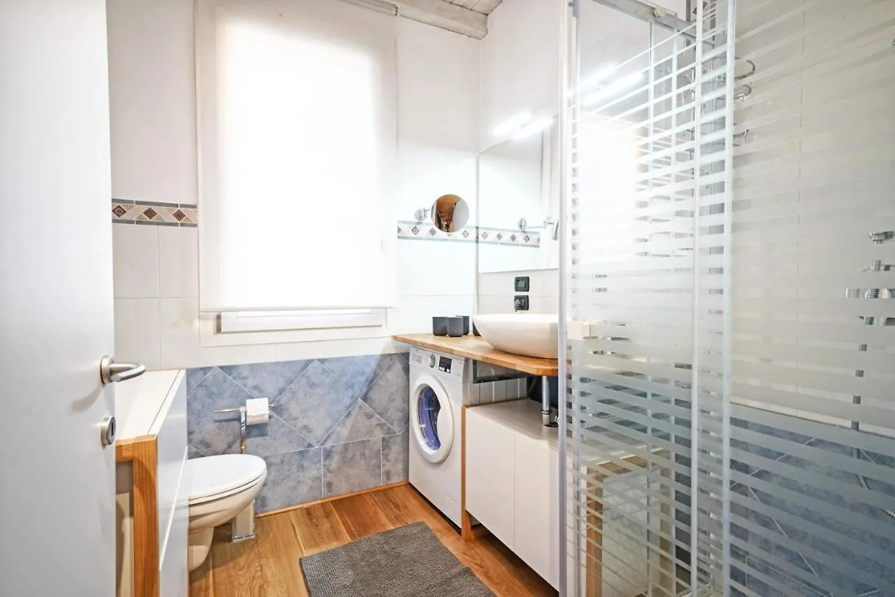 L'Orologio Apartment Salo 0*,  Italy
