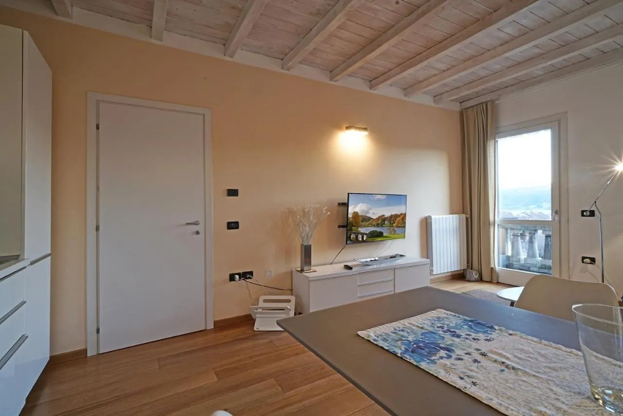 L'Orologio Apartment Salo Italy